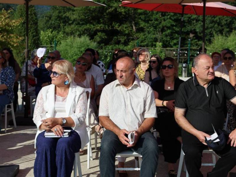 ცაგერის მუნიციპალიტეტის საკრებულოს თავმჯდომარის მოადგილე მარიკა კოპალიანი  ორგანიზაცია Modern Women for Empowerment-ის ინიციატივით ლეჩხუმში გამართულ ღონისძიებას დაესწრო